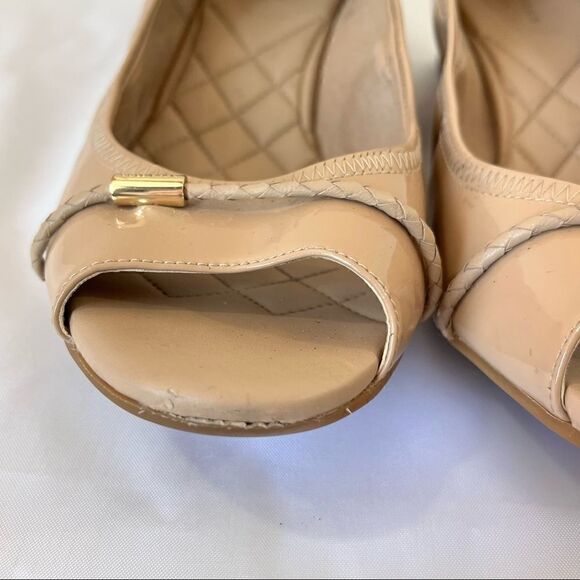 Cole Haan Emory Shoe Womens 9.5B Low Wedge Patent Leather Open Toe Nude Tan - Picture 6 of 9